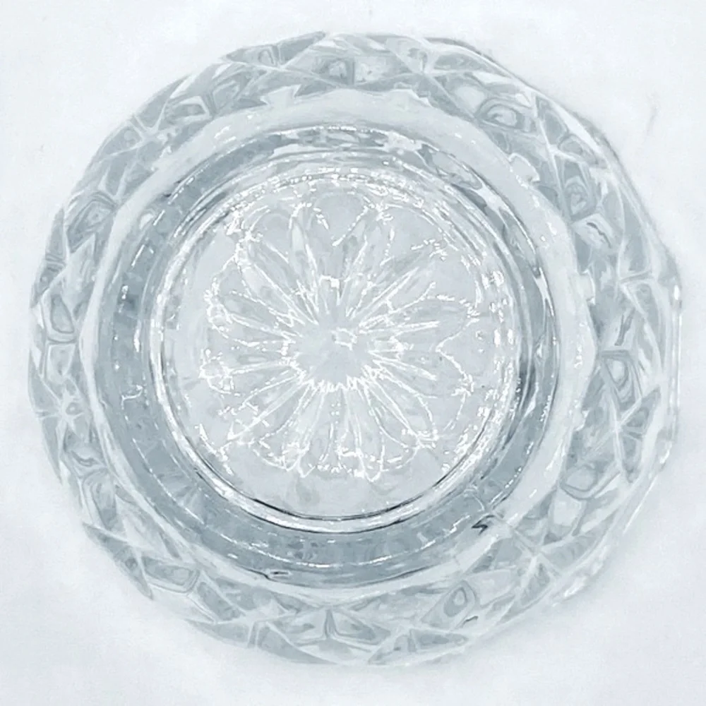 Very Pretty Crystal Vase, Excellent Condition.‎